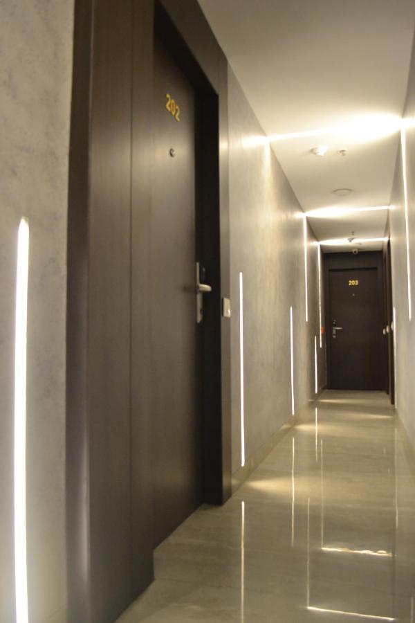 Southern Plaza Kolkata Bagian luar foto
