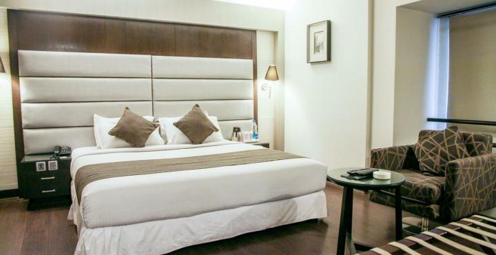 Southern Plaza Kolkata Bagian luar foto